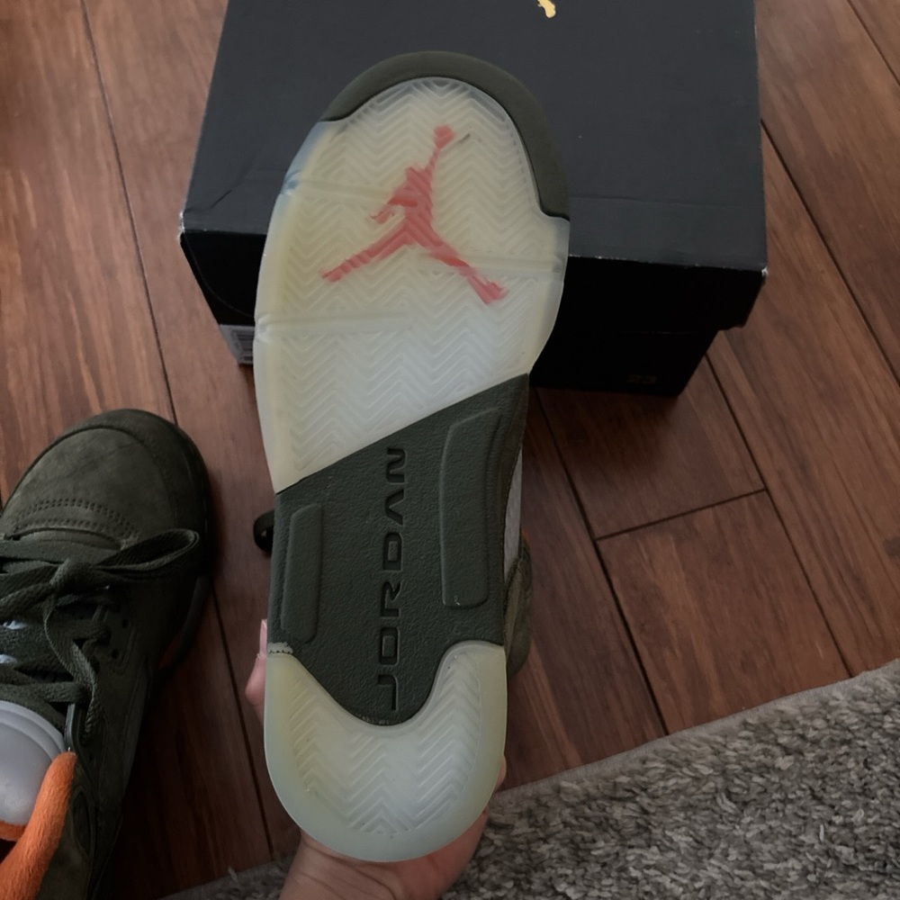 Jordan Sneakers in Olive Green and Orange